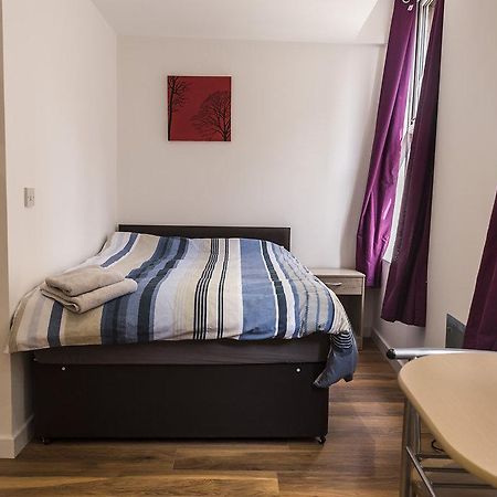 Town Centre Apartments Dewsbury Exterior foto